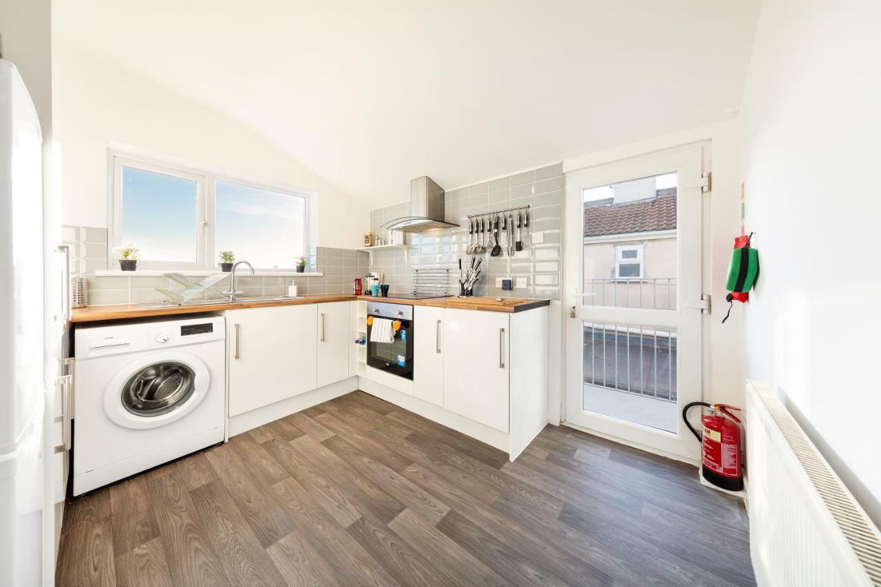 Remi Martin'S Place Bristol Bagian luar foto